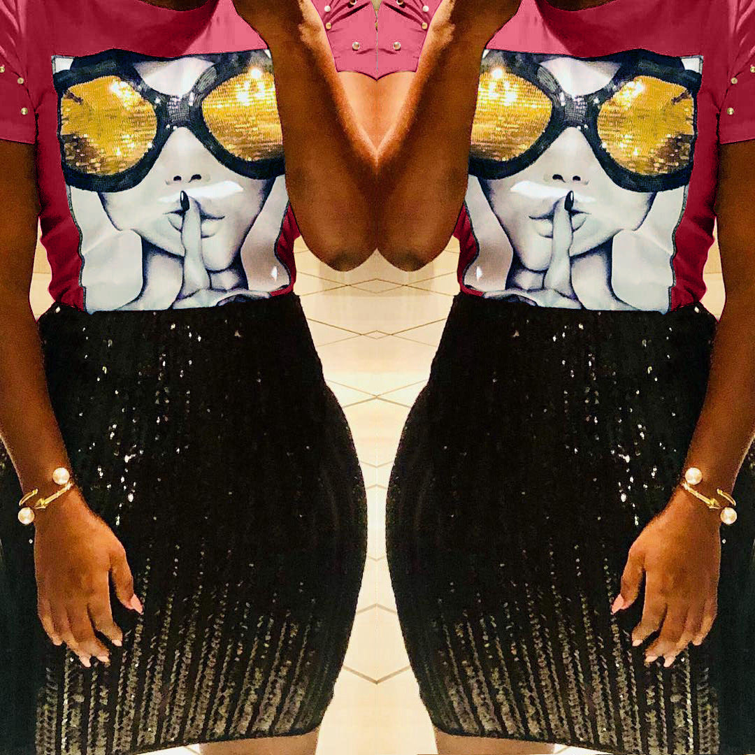 Ladies Glamorous T-Shirt with Glitter Design and Fashionable Details Ivyshape