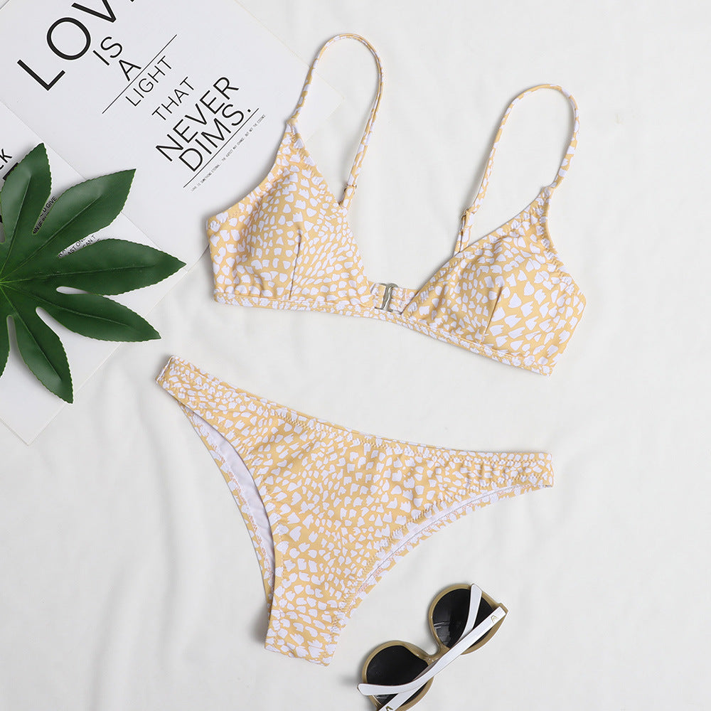 Ladies triangle bikini with playful pattern and adjustable straps Ivyshape