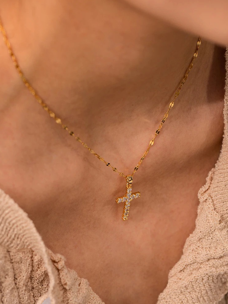 Ivyshape | Cross necklace gold made of stainless steel with beautiful pendant