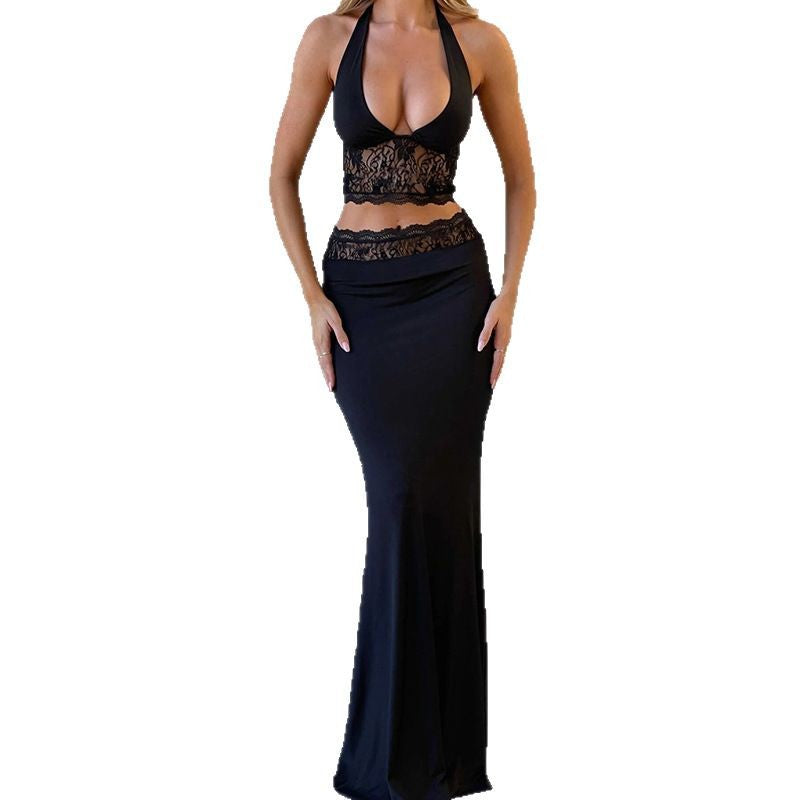 Women elegant set with lace details and figure-hugging silhouette Ivyshape