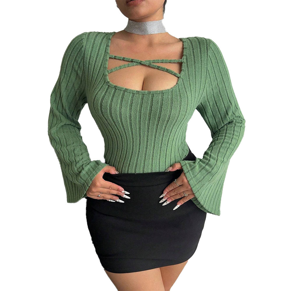 Women's fitted top with V-neck and elegant ruffle details Ivyshape