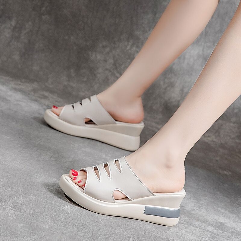 Women Wedge Slippers with Elegant Cutouts and Ergonomic Footbed Ivyshape