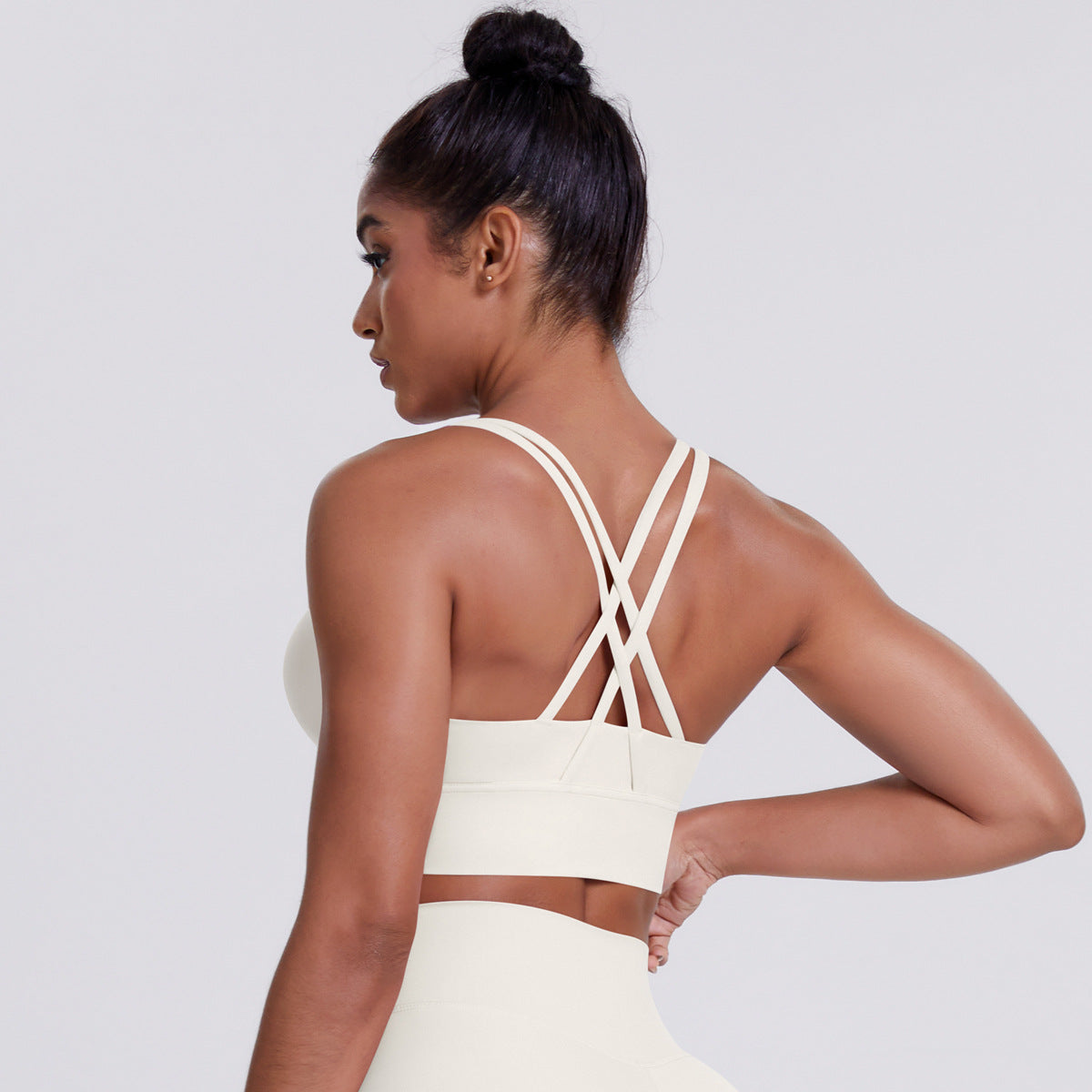 Ladies Sports Bra with Innovative Cross-Back Design and Breathable Properties Ivyshape