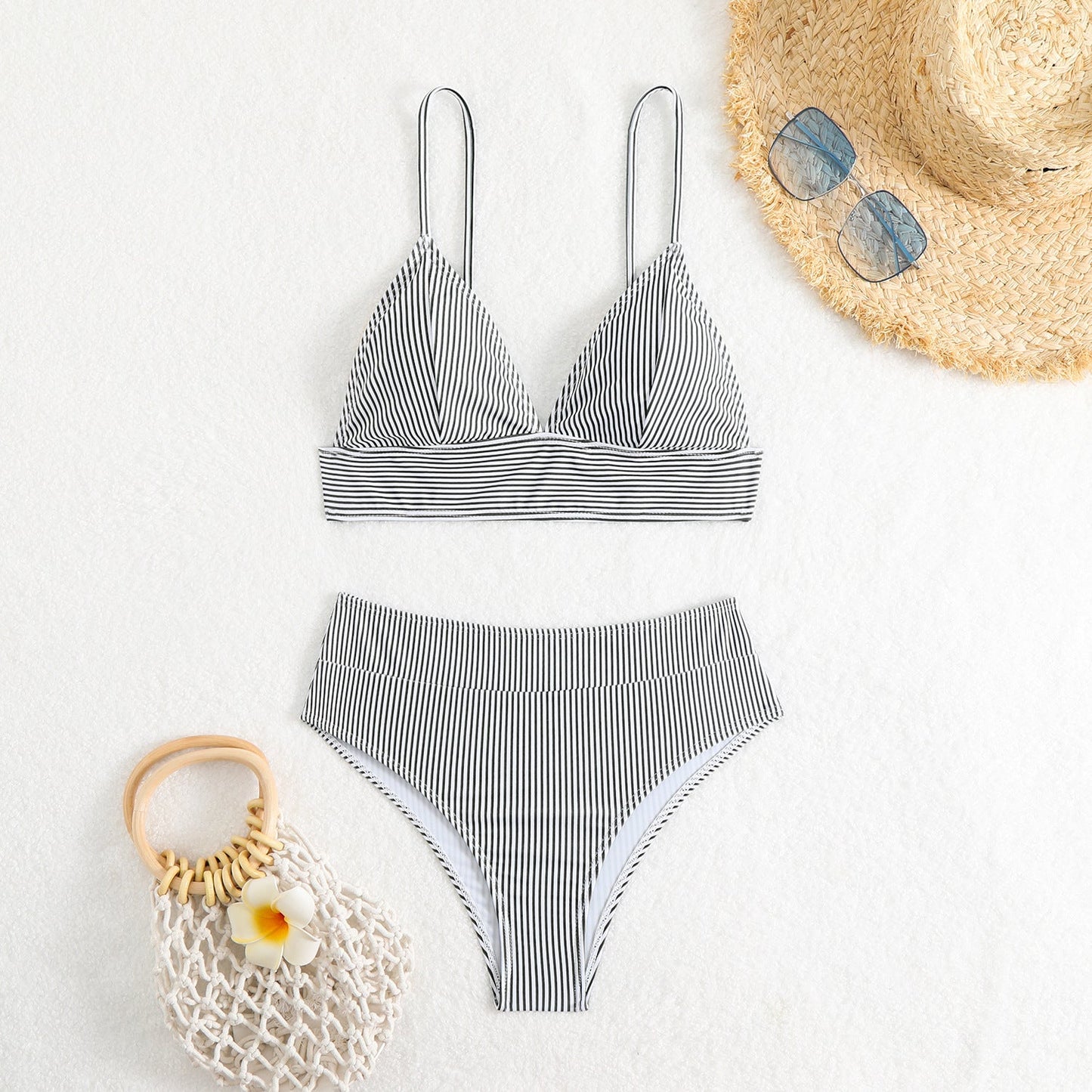 Women's bikini set with high-cut bottom and strapless top Ivyshape