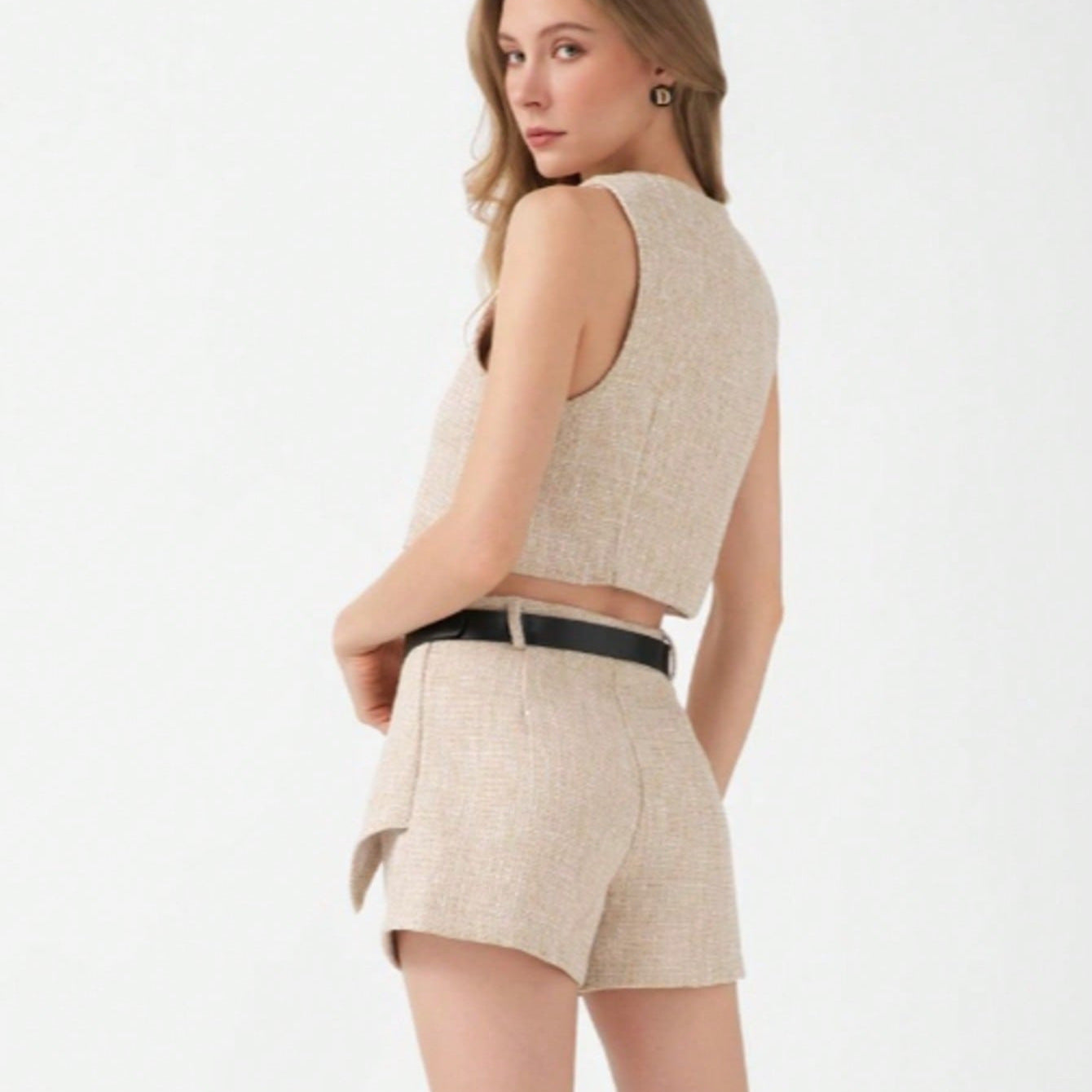 Ladies tweed shorts set with fitted top and belt Ivyshape
