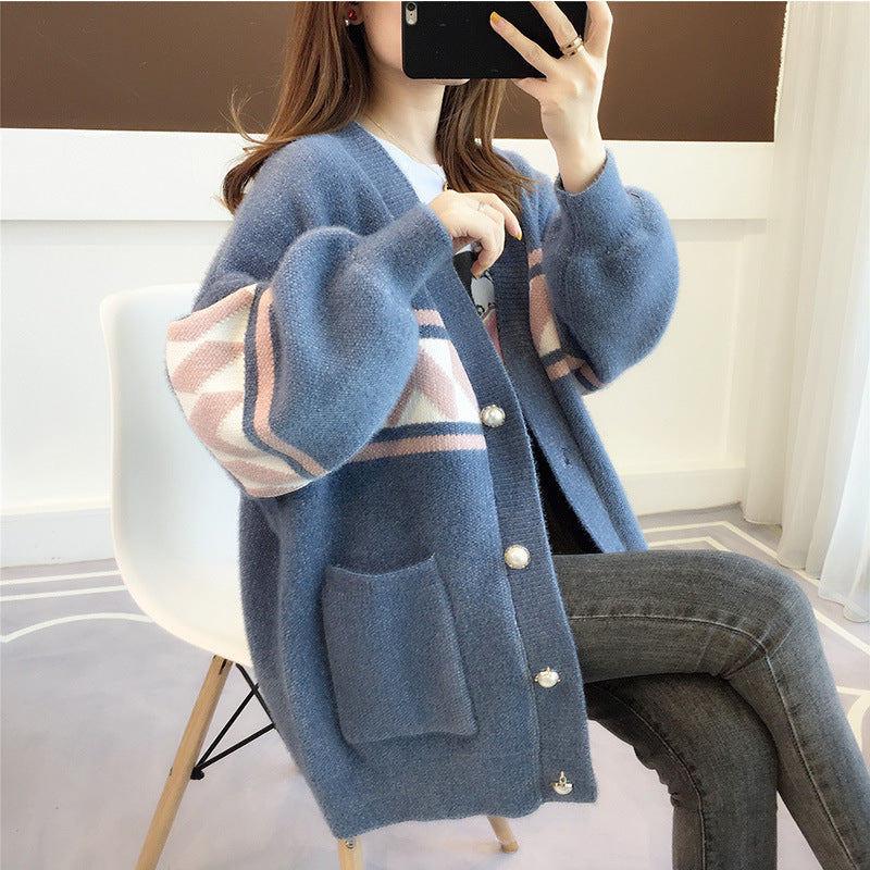 Women’s fashionable cardigan with geometric pattern and softly falling silhouette Ivyshape