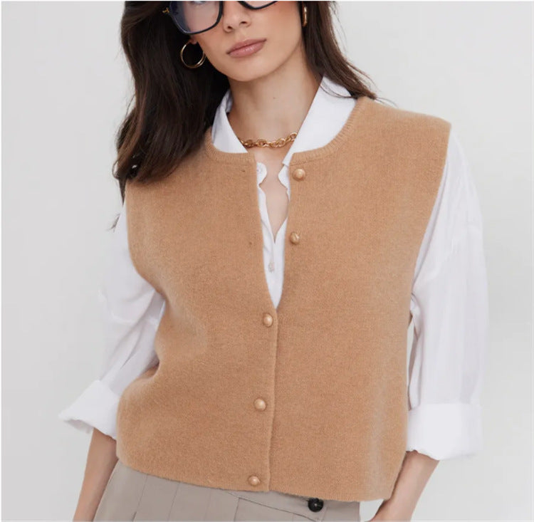 Ladies knit vest with elegant buttons Ivyshape