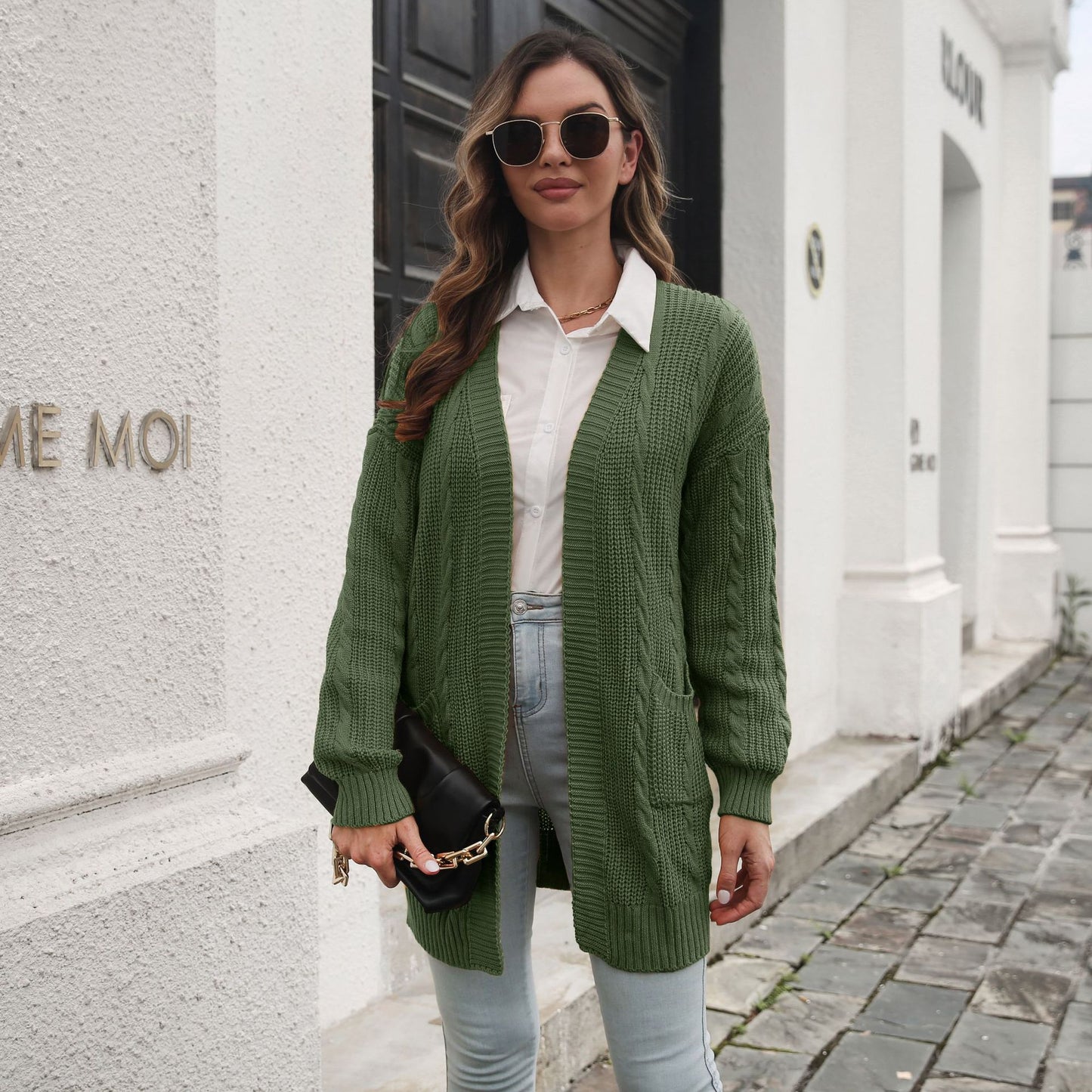 Women's Large Knitted Cardigan with Cable Pattern Ivyshape