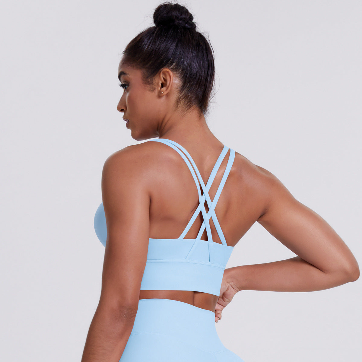 Ladies Sports Bra with Innovative Cross-Back Design and Breathable Properties Ivyshape