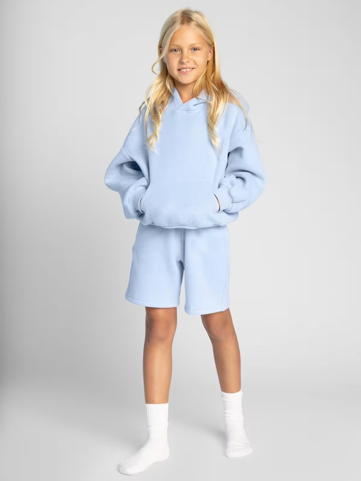 Women's hoodie sweatshirt and shorts set made of soft fleece with practical pockets Ivyshape