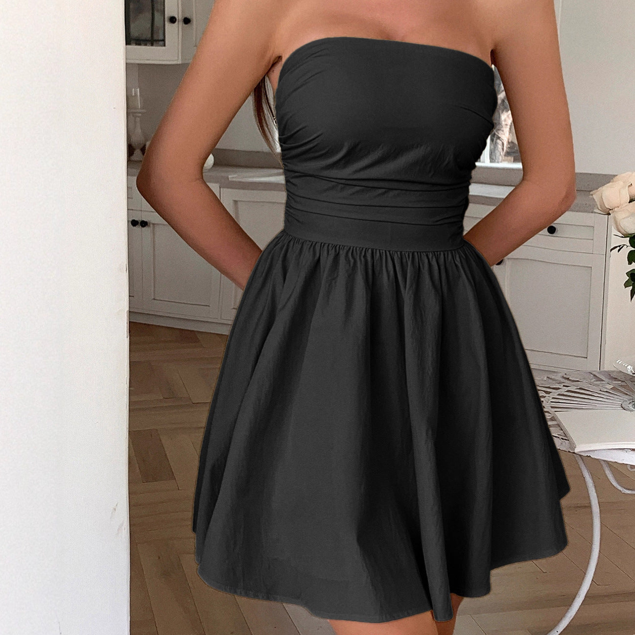 Women's Summer Graduation Dress with Off-Shoulder Design and Flowing Skirt Ivyshape