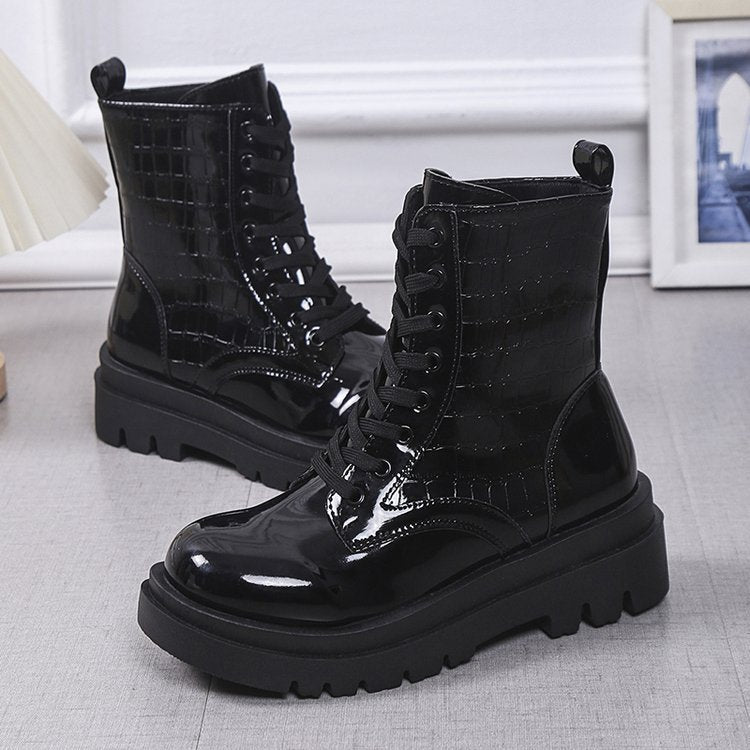 Women Trendy Statement Boots in Modern Design Ivyshape