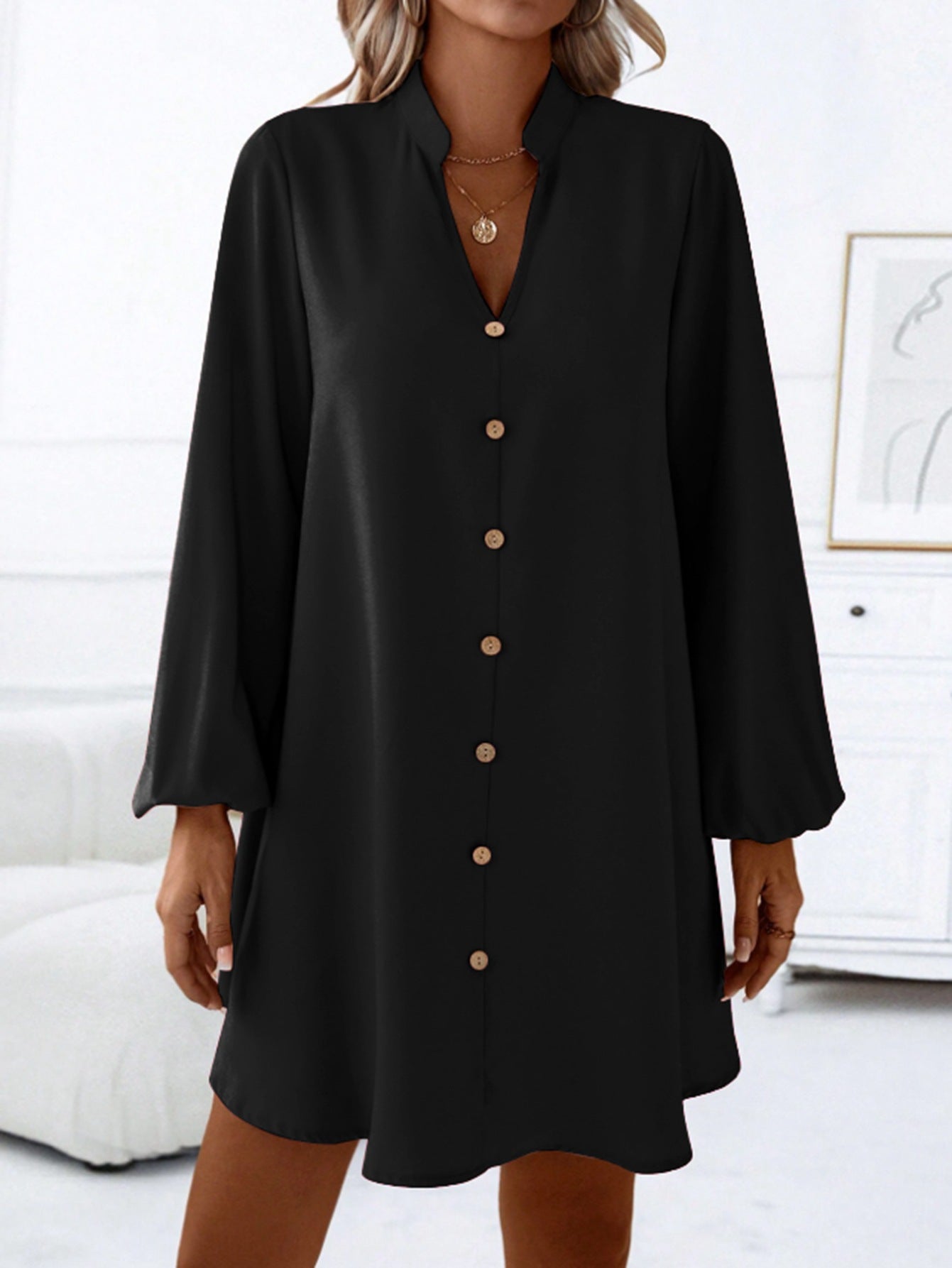 Women's short dress with button placket and elegant puff sleeves Ivyshape