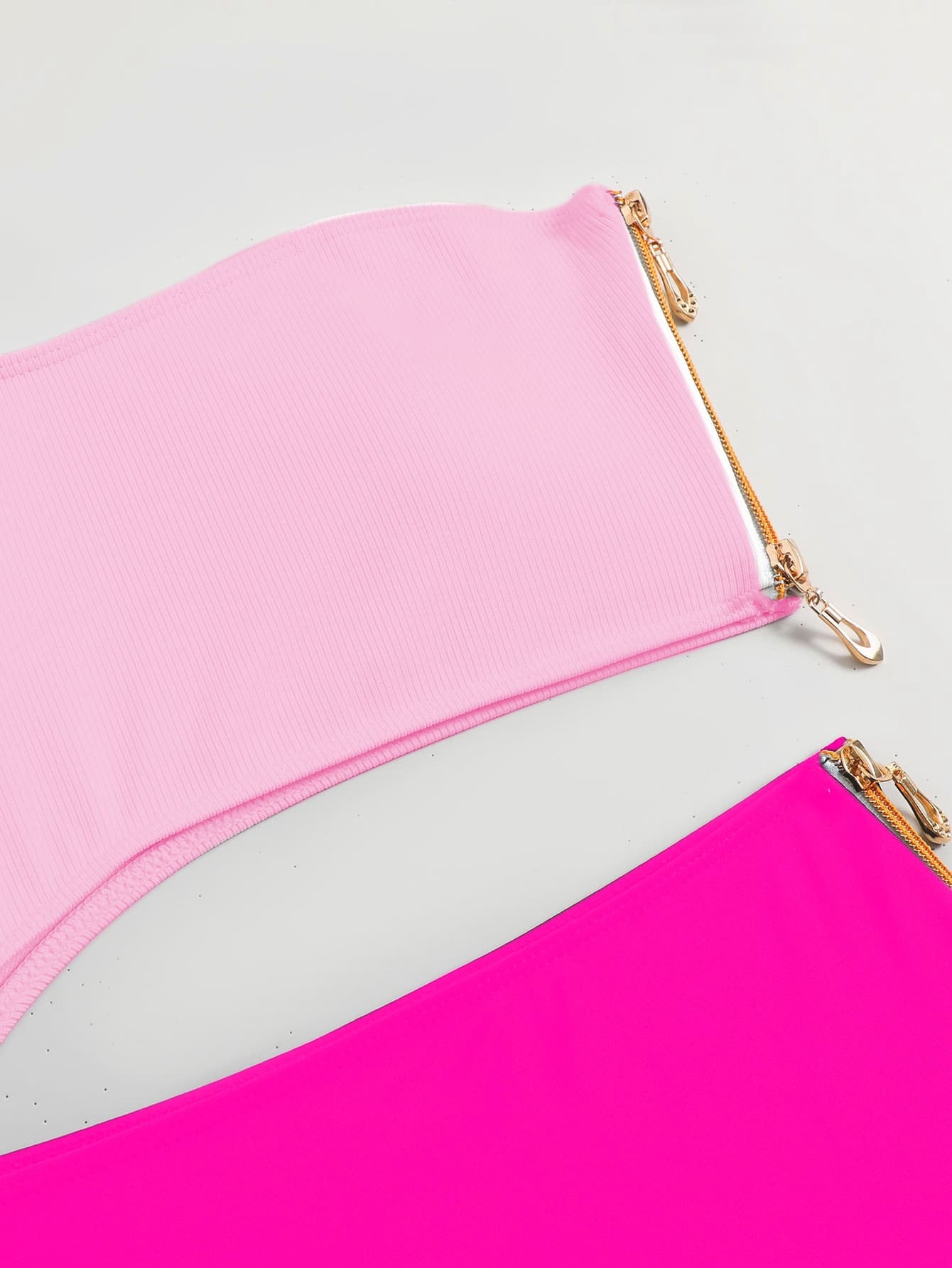 Ladies One-Sided Swimsuit with Zipper and High-Cut Bottom Ivyshape