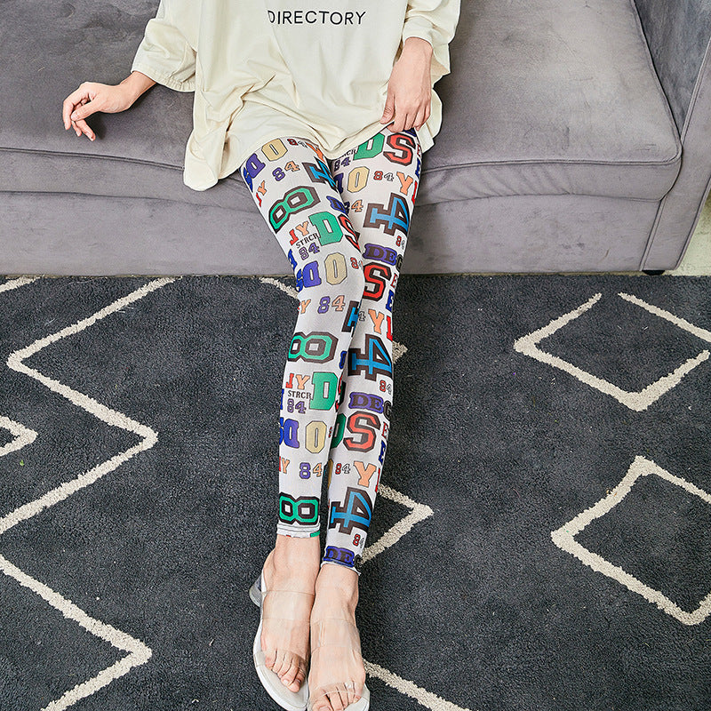 Women’s leggings with a fashionable print Ivyshape