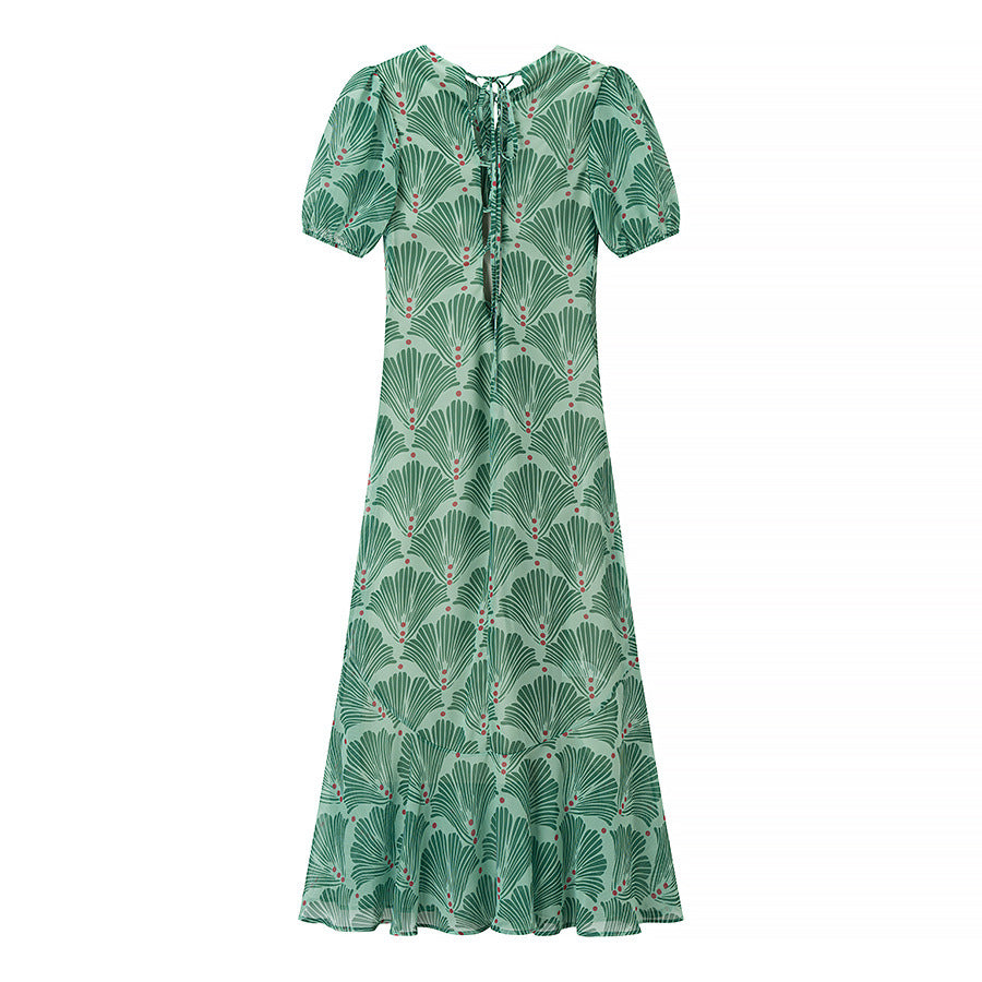 Ladies maxi dress with fresh floral design and casual cut Ivyshape