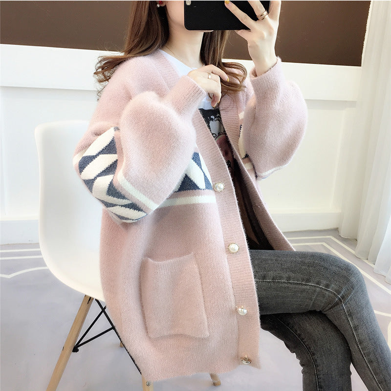 Women’s fashionable cardigan with geometric pattern and softly falling silhouette Ivyshape