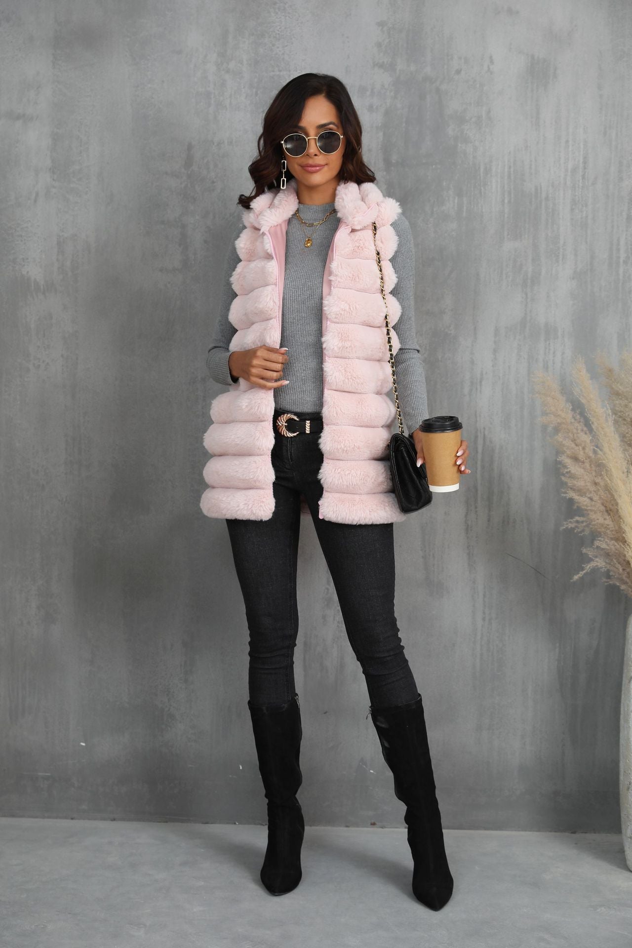 Ladies Cozy Vest in Plush Style with Longer Cut Ivyshape