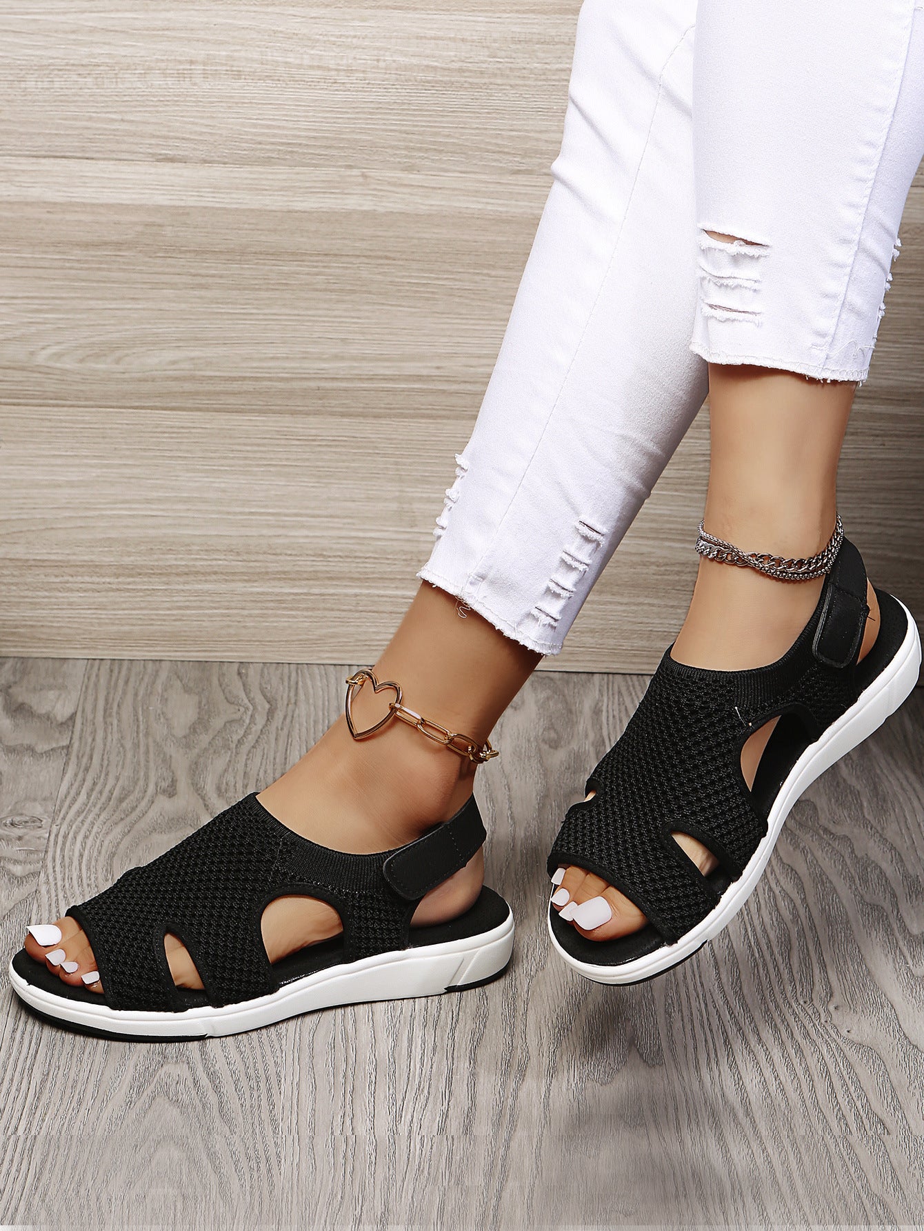 Ladies Comfortable Sandals with breathable upper material Ivyshape