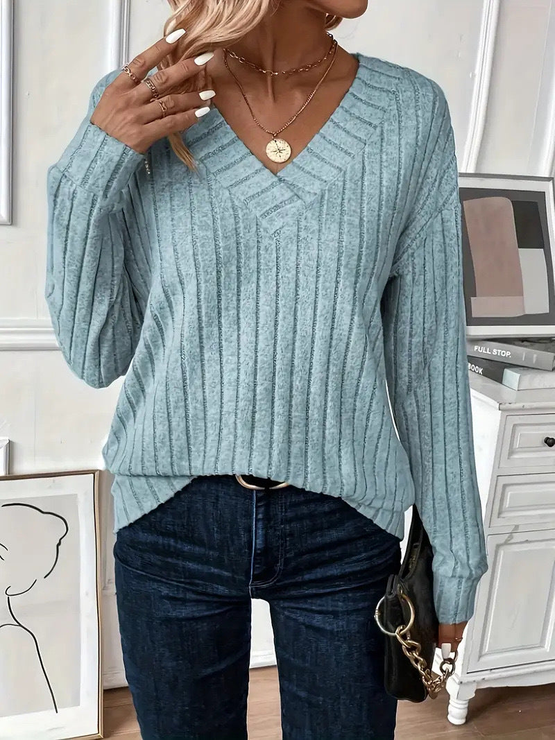 Women Elegant V-Neck Knitted Sweater with Rib Design Ivyshape