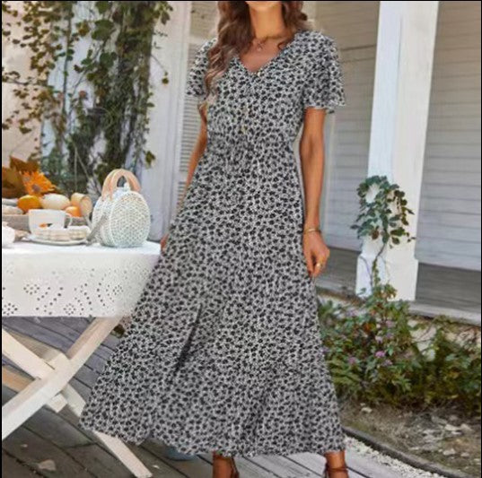 Women's maxi dress with floral patterns Ivyshape