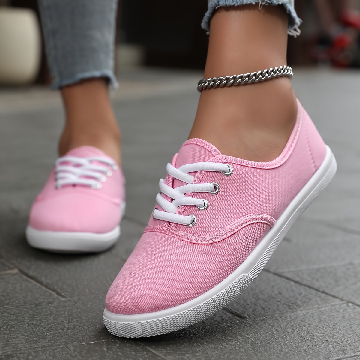 Ivyshape | Comfortable Low Top Canvas Lace-Up Shoes