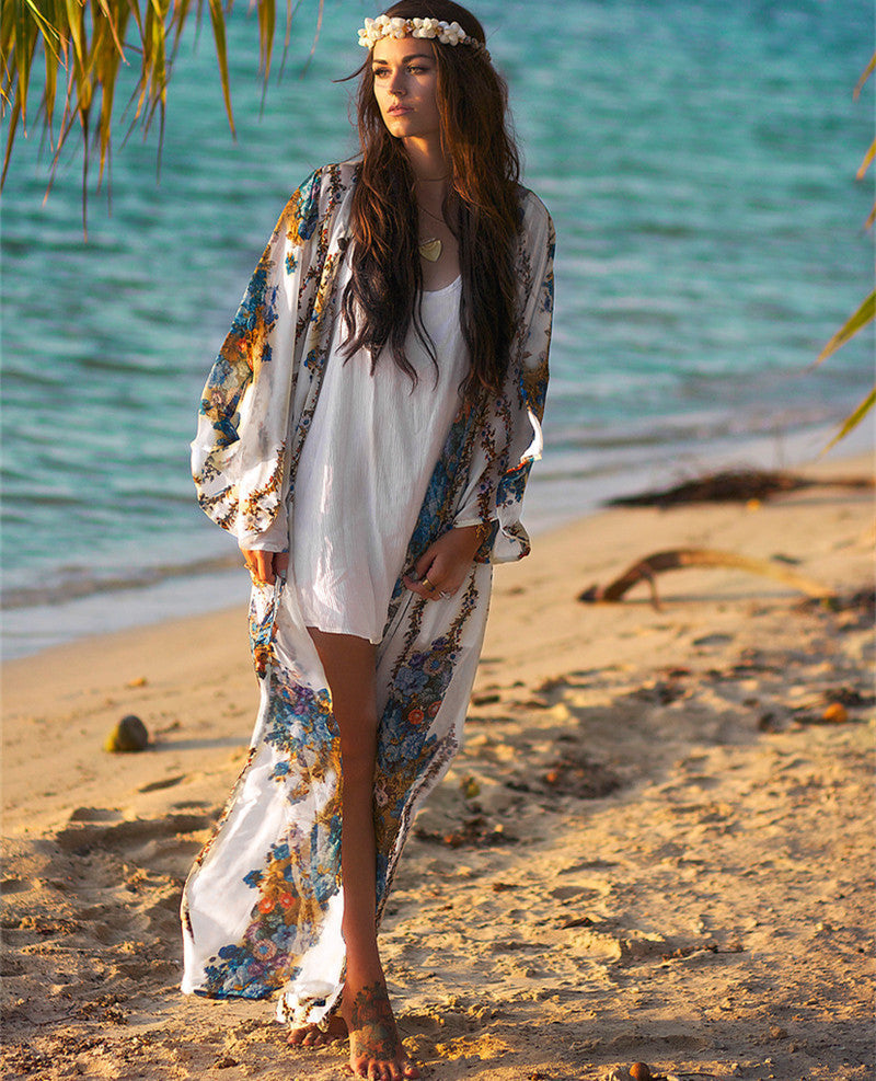 Ladies beach kimono with floral design and wide sleeves Ivyshape