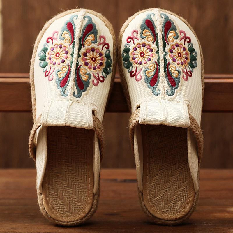 ethnic trend cloth shoes women's ancient embroidered women's shoes hand-woven shoes spread the supply explosions