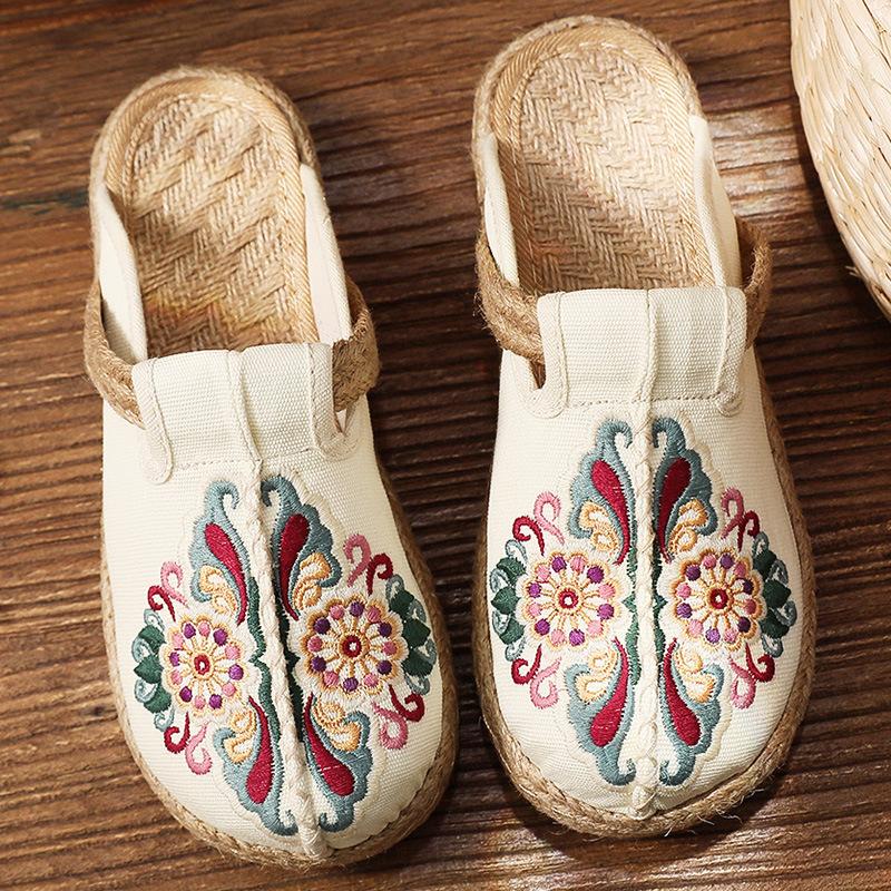 ethnic trend cloth shoes women's ancient embroidered women's shoes hand-woven shoes spread the supply explosions