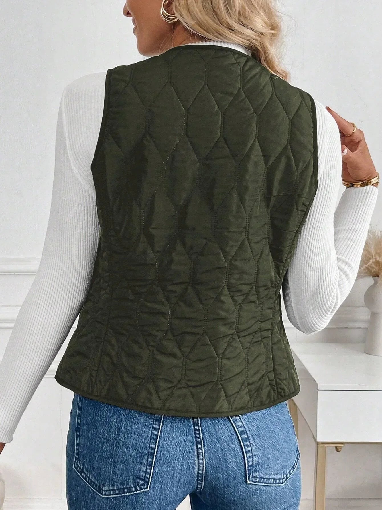 Ivyshape | Padded Lined Vest with Reversed Lamb for Women