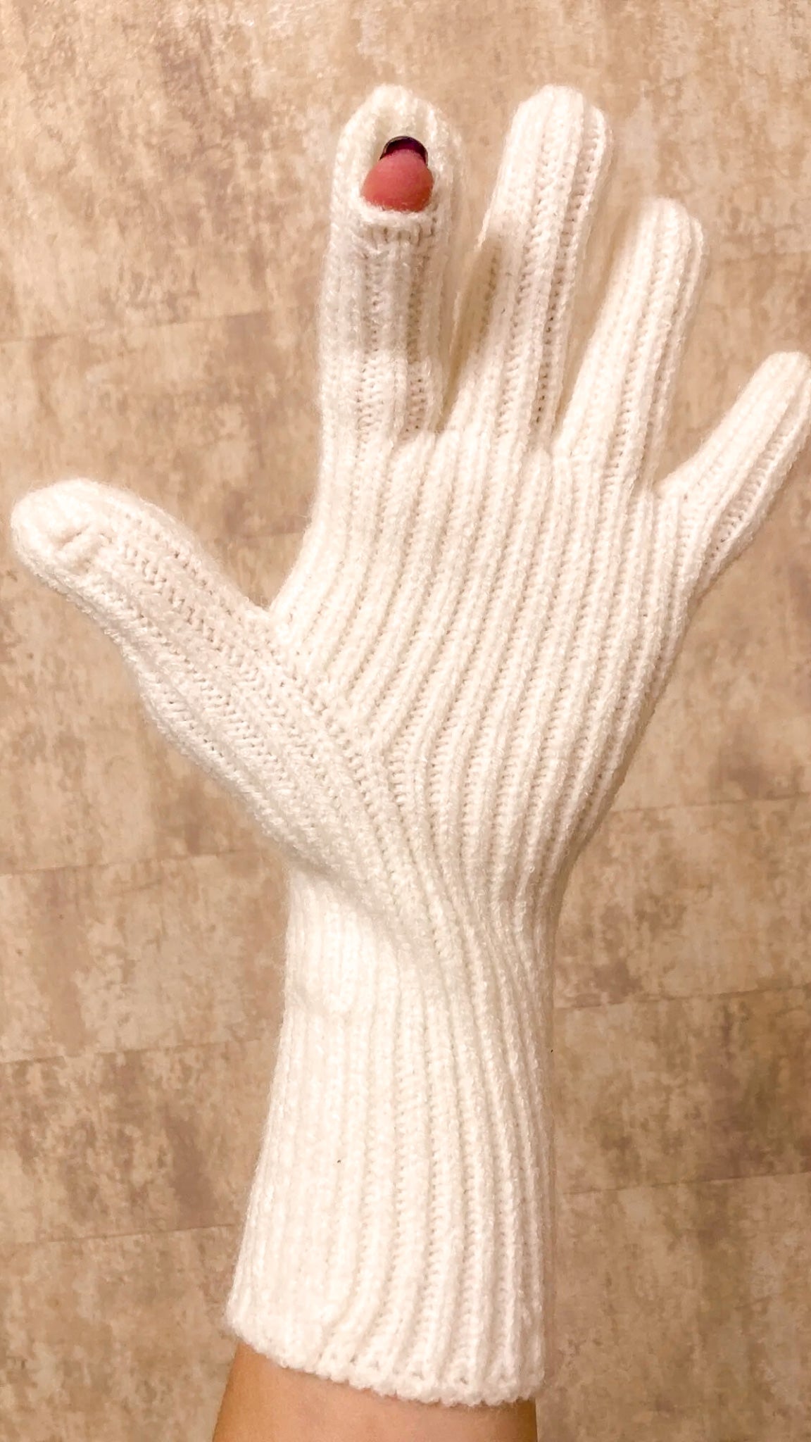 Knitted Gloves