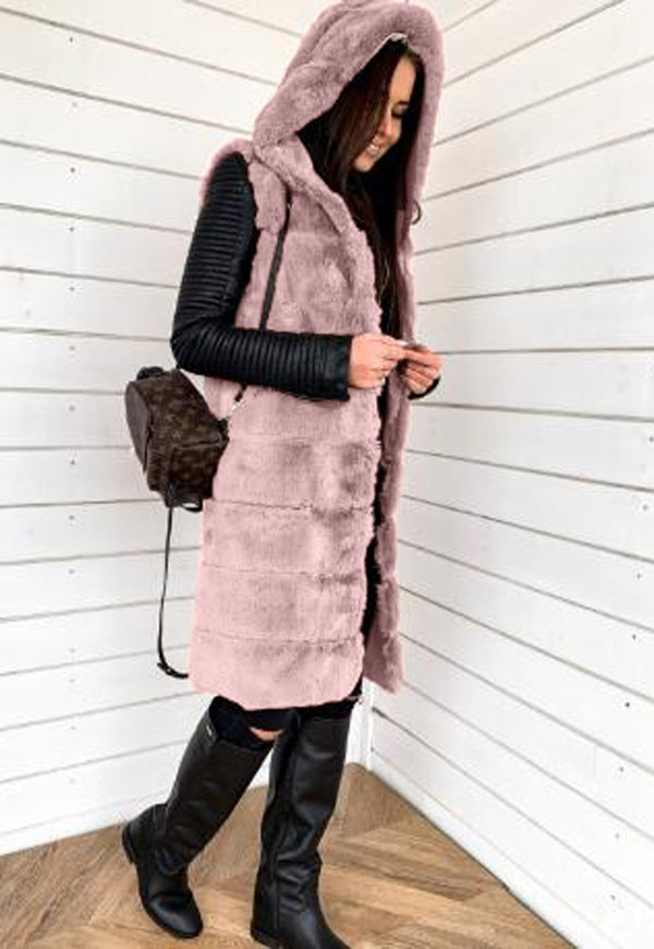 Women's Stylish Hooded Coat made of Faux Fur Ivyshape