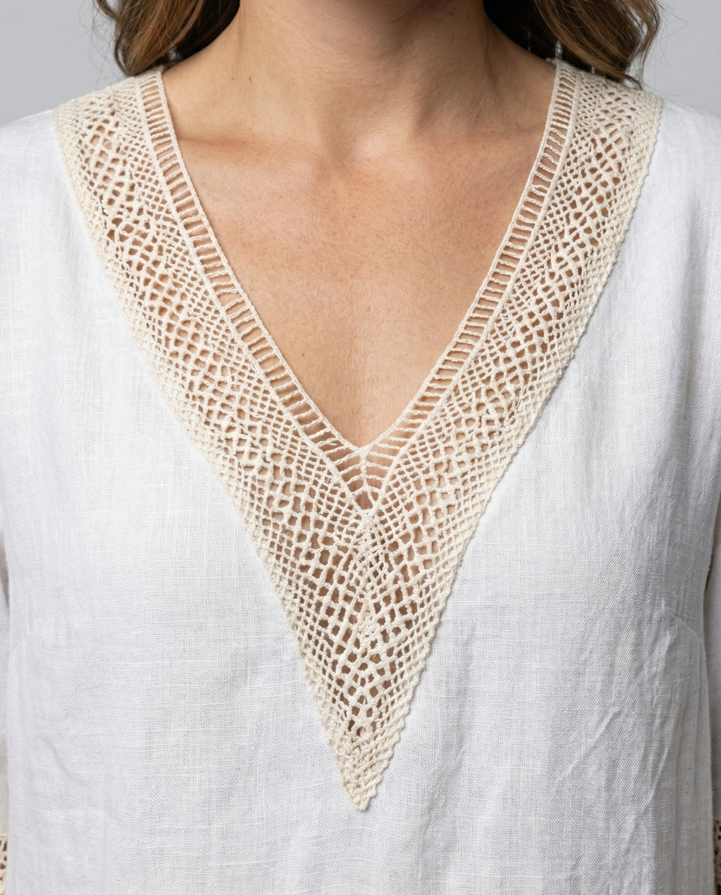 casual cotton dress with lightweight construction and relaxed silhouett
