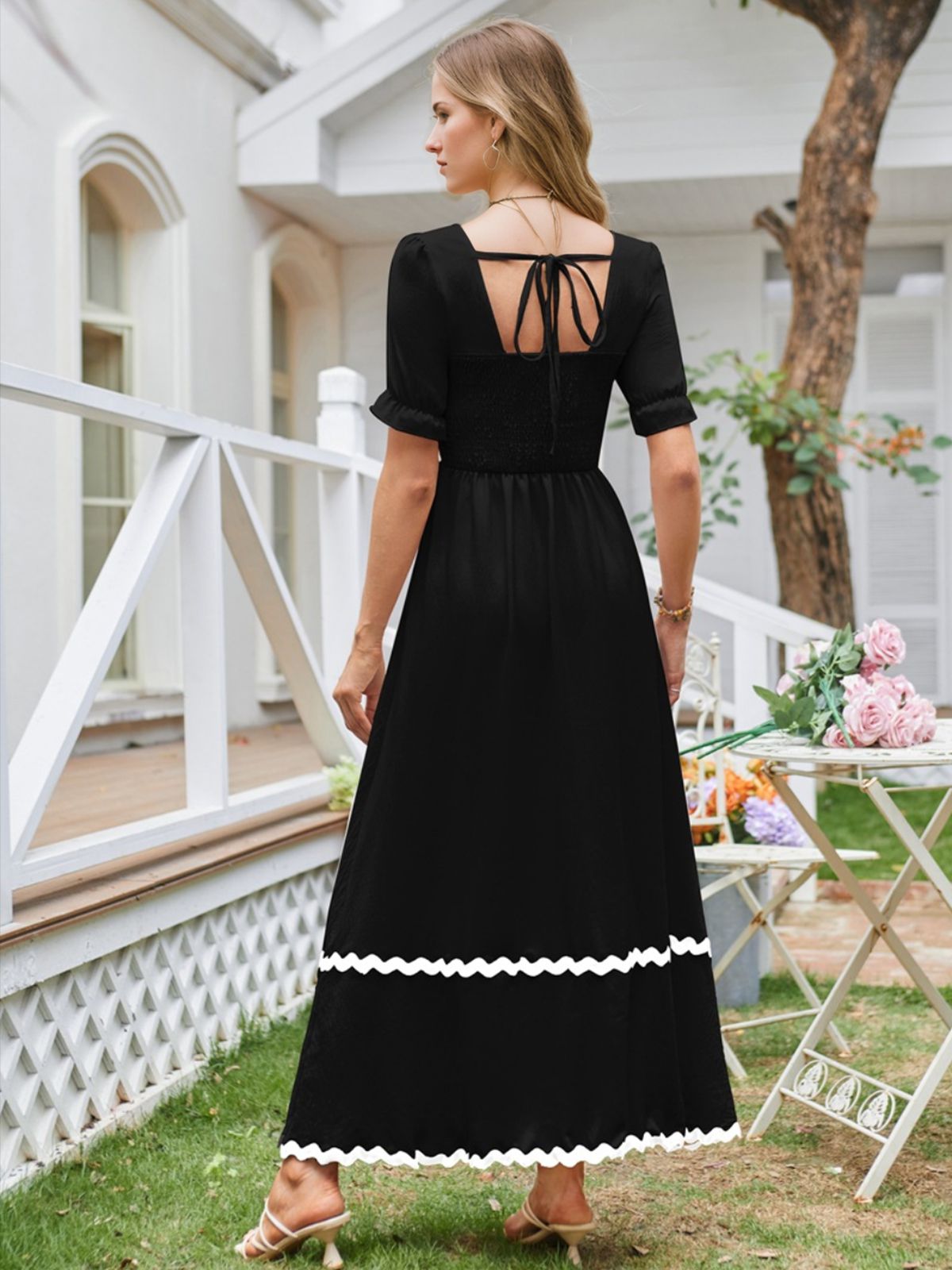 Black Square Neck Lace-Up Puff Sleeve Dress