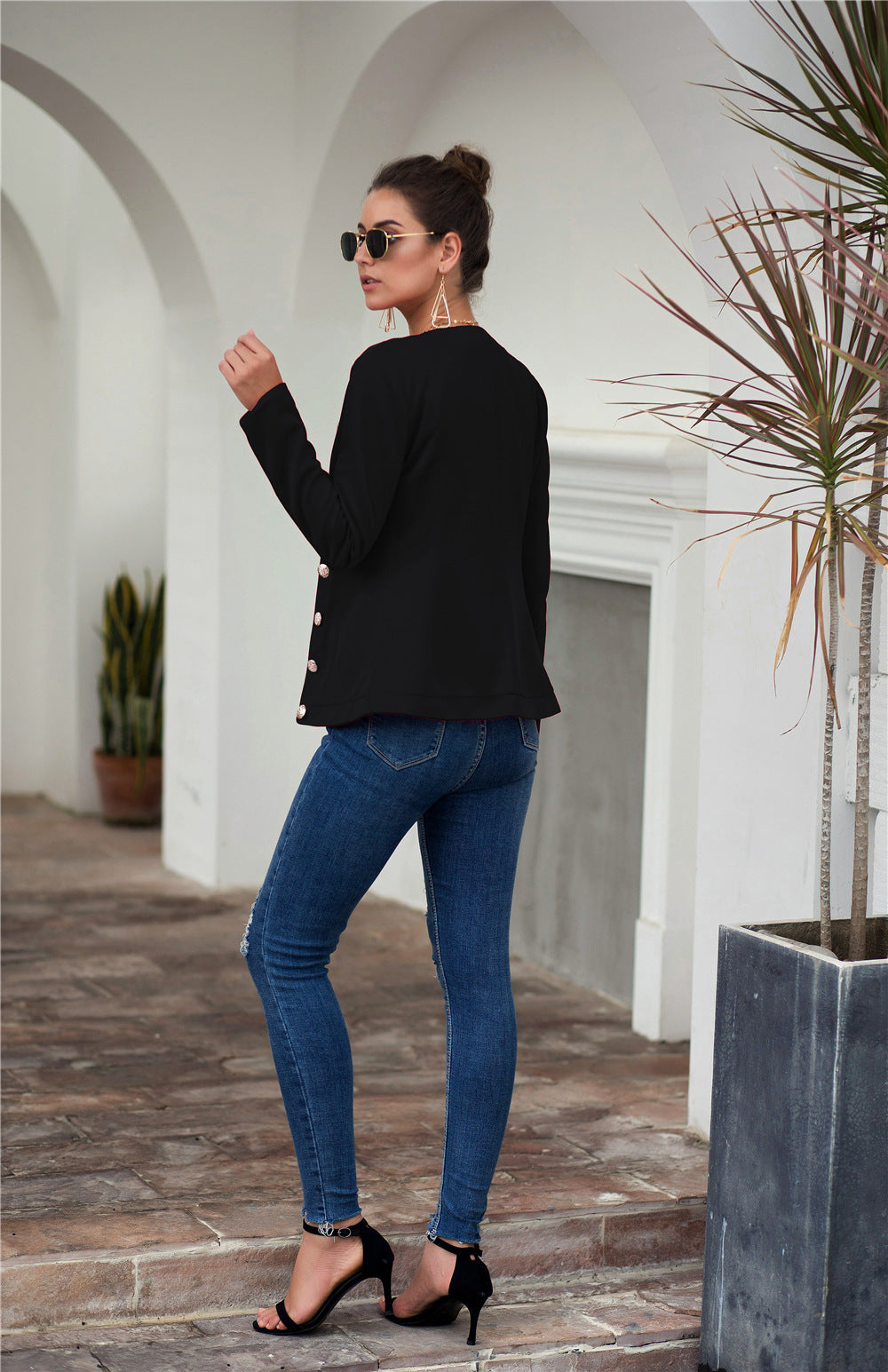 Ladies fashionable blazer with textured fabric and special button details Ivyshape