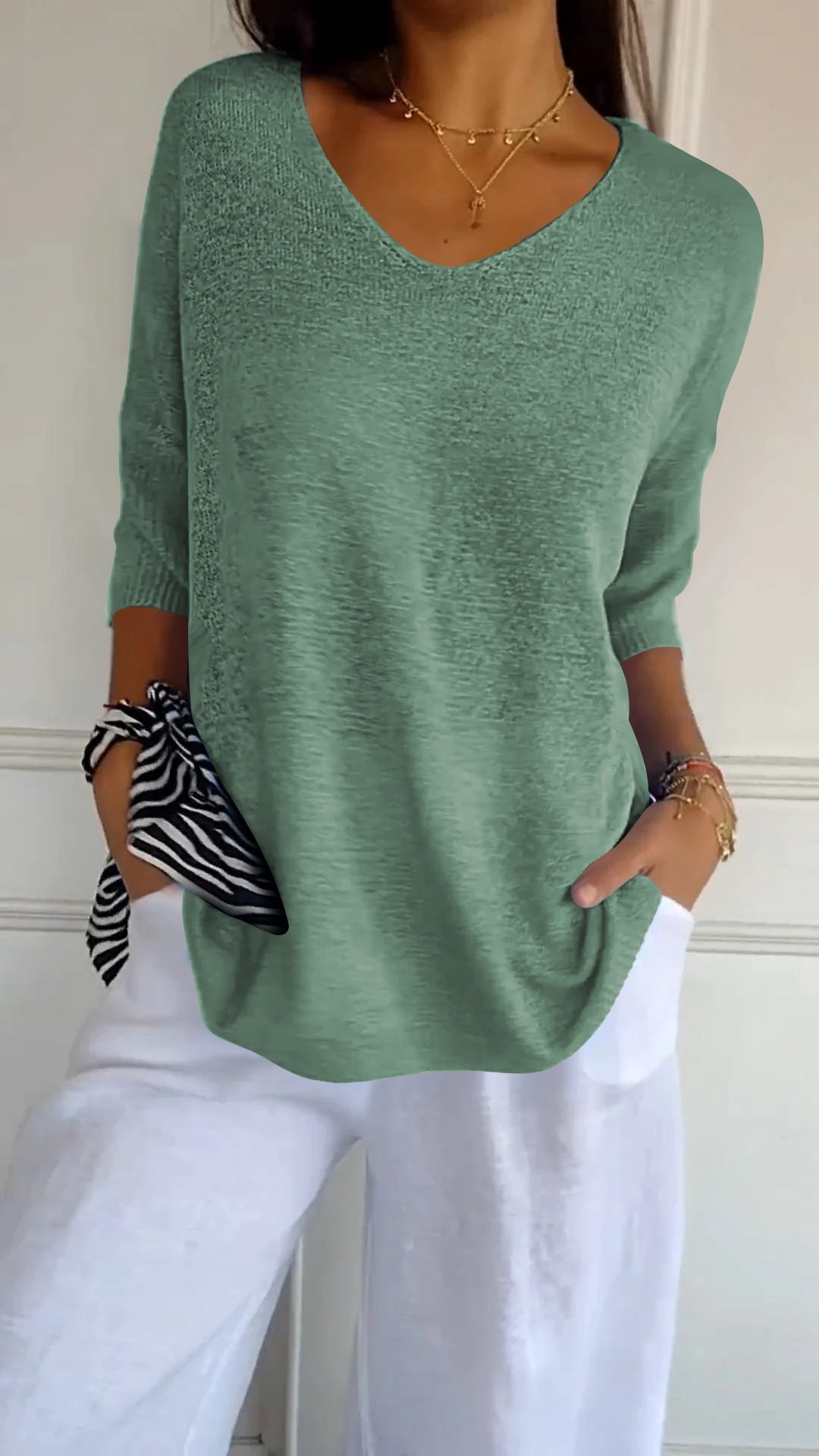 Ivyshape | Alexia Solid Knit Top with V-Neck