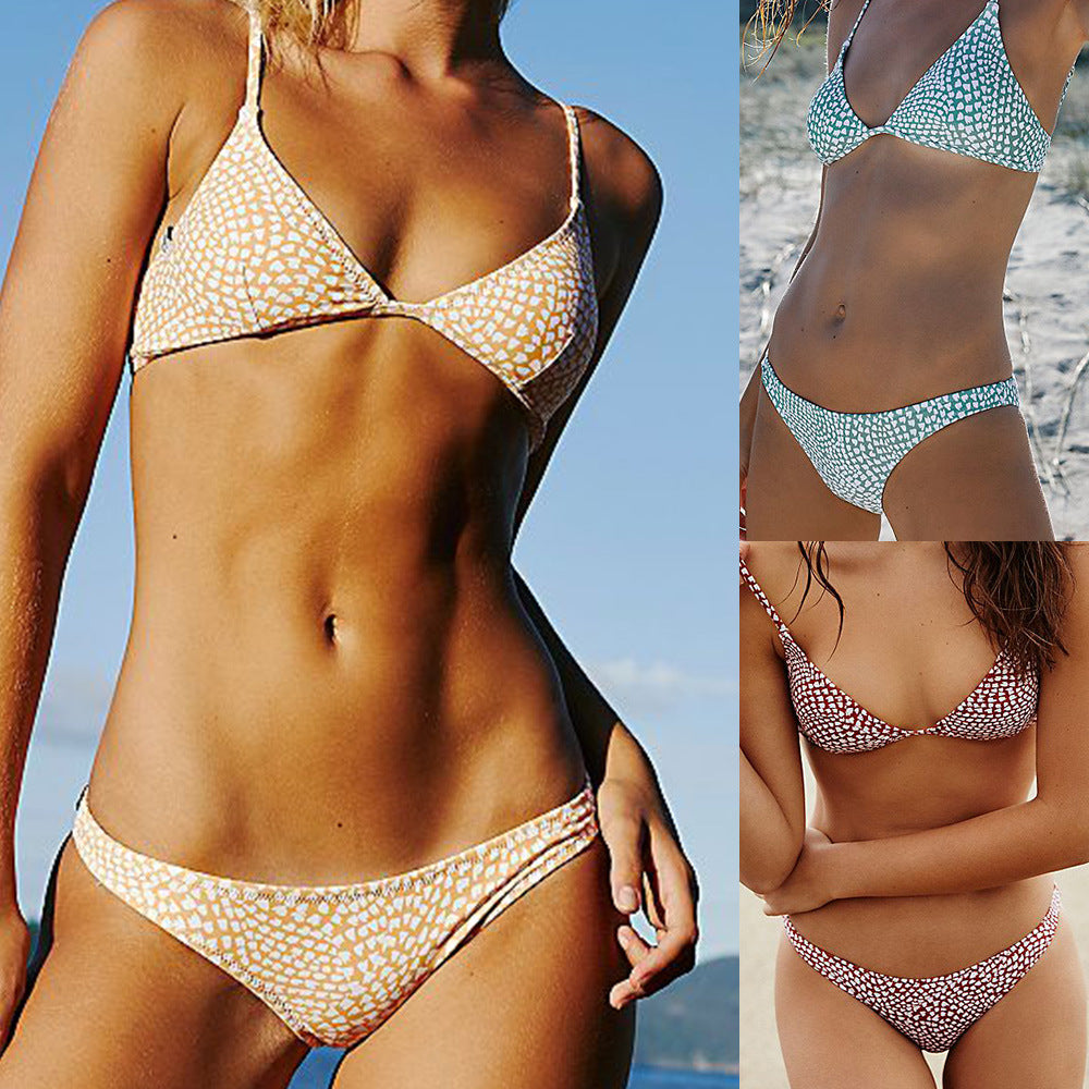 Ladies triangle bikini with playful pattern and adjustable straps Ivyshape