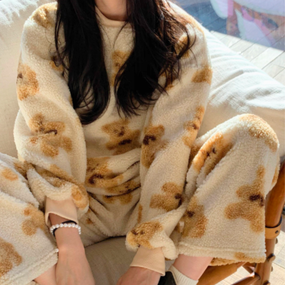 Ivyshape | Soft Pajama Suit with Bear Print for Women