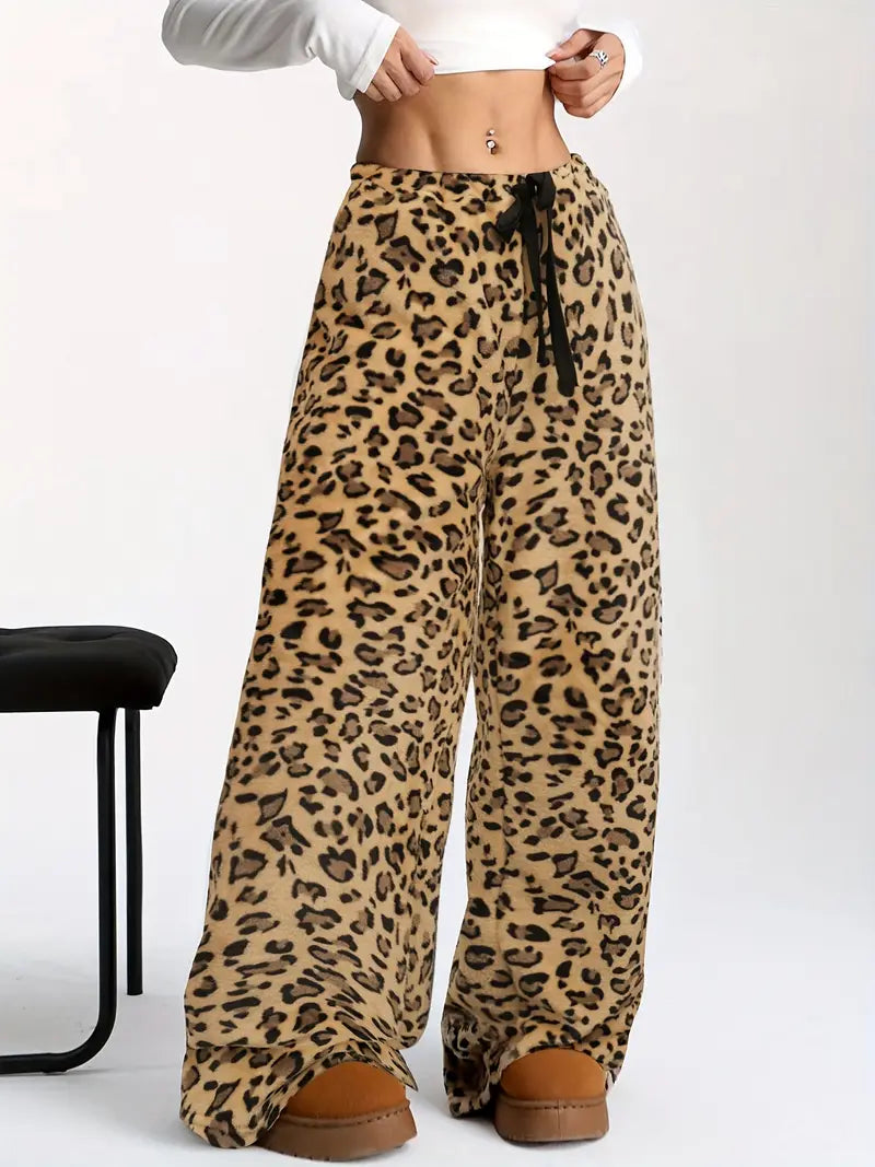 Ivyshape | Pants with Leopard Print