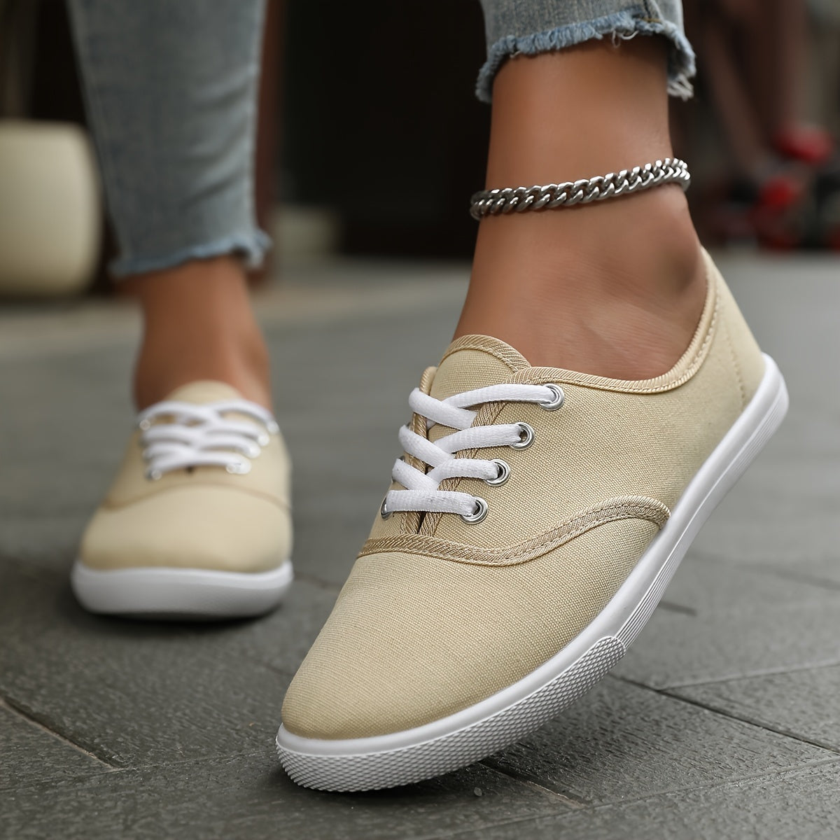 Ivyshape | Comfortable Low Top Canvas Lace-Up Shoes