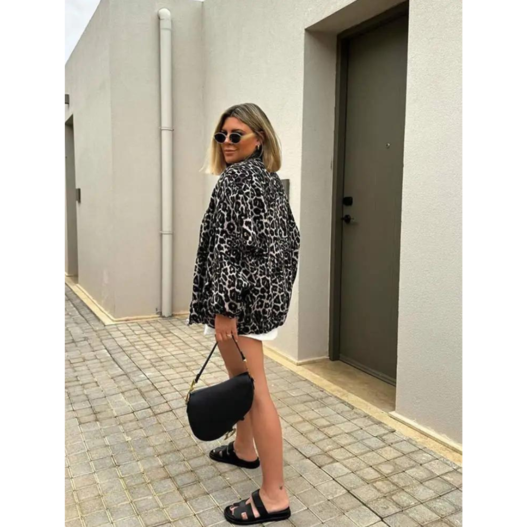 IvyShape | Bomber jacket with leopard print