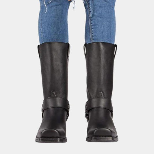 Durable cowboy boots in vintage look