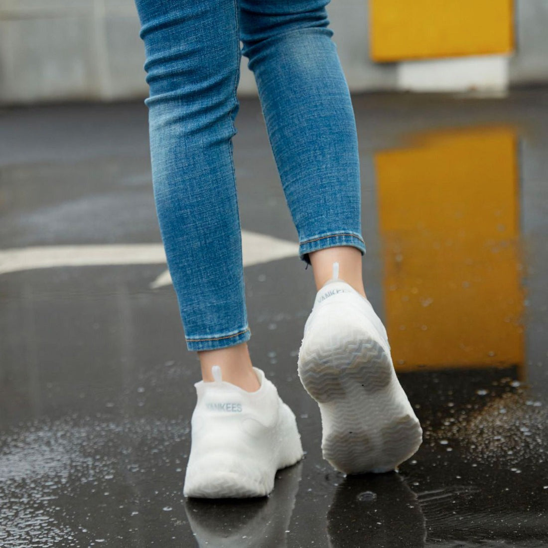 Waterproof and indestructible shoe cover