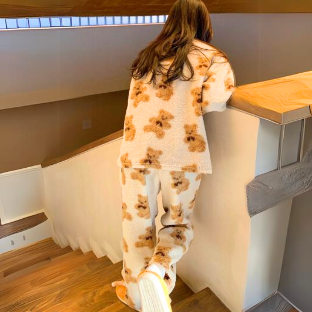 Ivyshape | Soft Pajama Suit with Bear Print for Women