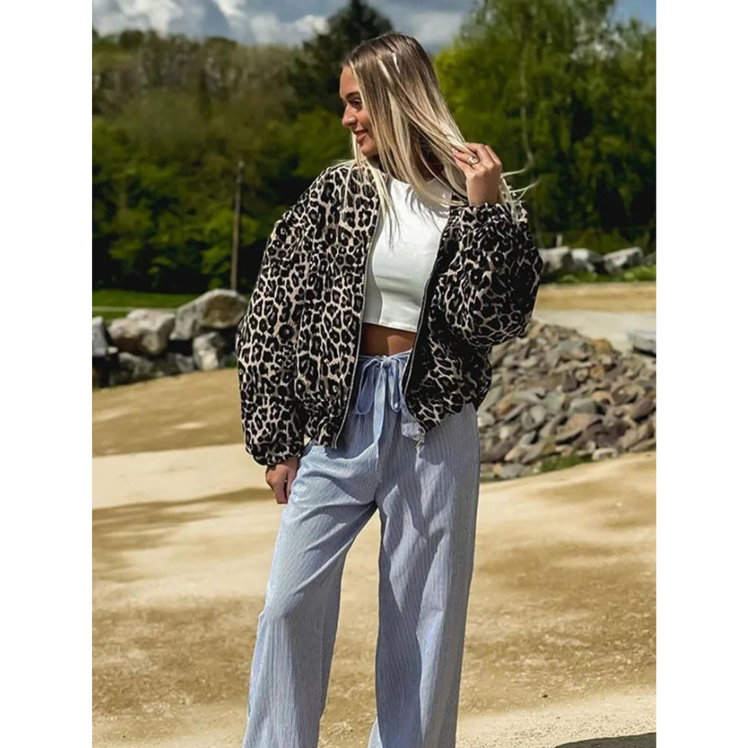 IvyShape | Bomber jacket with leopard print