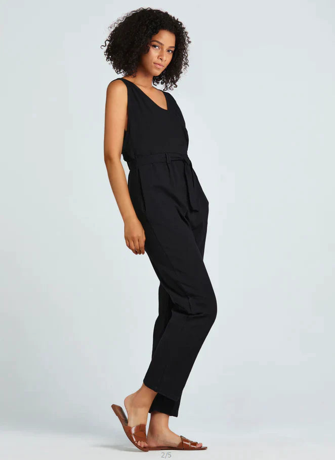 V-neck sleeveless cotton jumpsuit