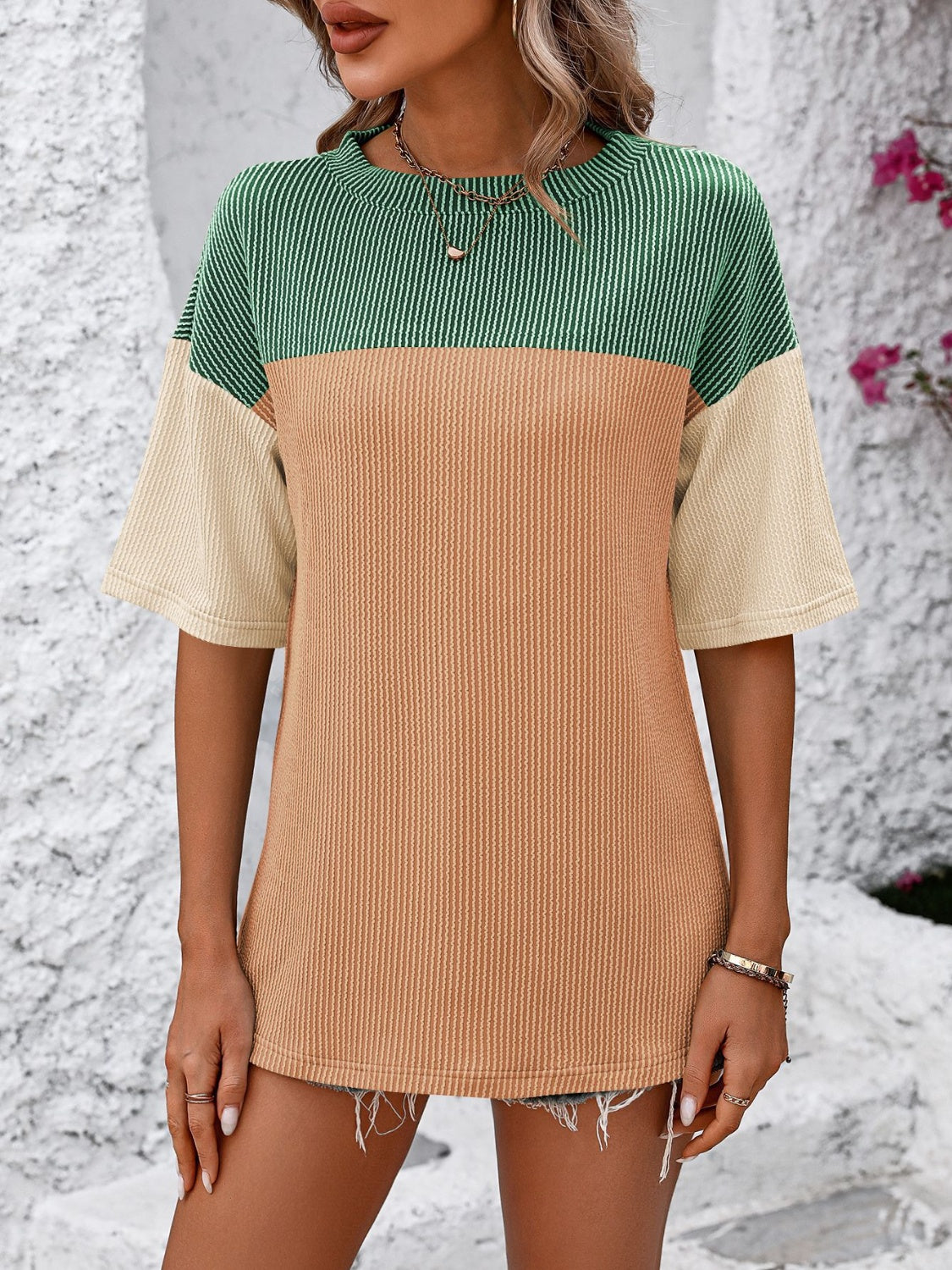 Ivyshape | Round Neck T-Shirt