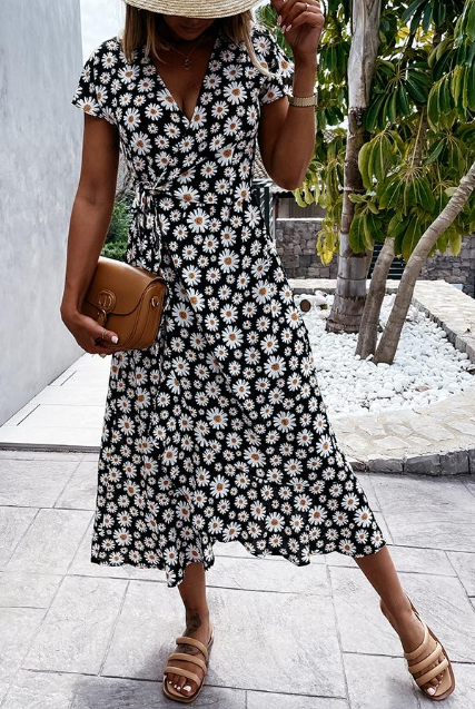 Ivyshape | Loved By You Midi Dress With Daisy Print