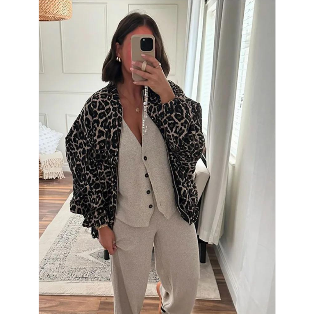 IvyShape | Bomber jacket with leopard print