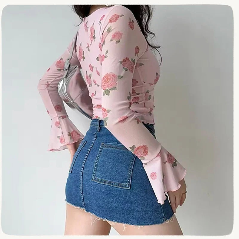 Sweet Floral Print Flare Sleeve Top for Women